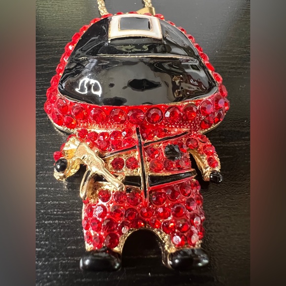 🎬 NWT! Squid Game Movie Crystal Necklace - Picture 6 of 8
